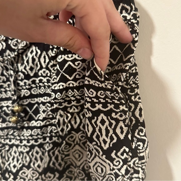 American Rag black and white patterned lightweight rayon shorts - Picture 3 of 7